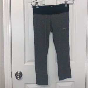 Nike Dri-fit crop leggings size small
